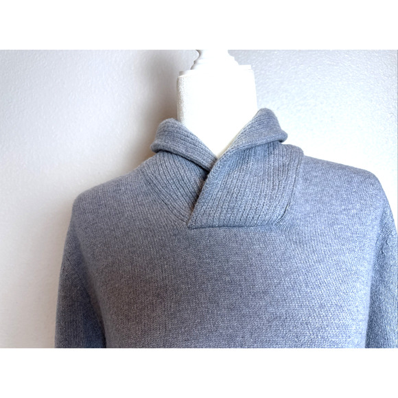 Banana Republic 100% Extra Fine Merino Wool Shawl Collar Sweater Blue Medium - Picture 2 of 9